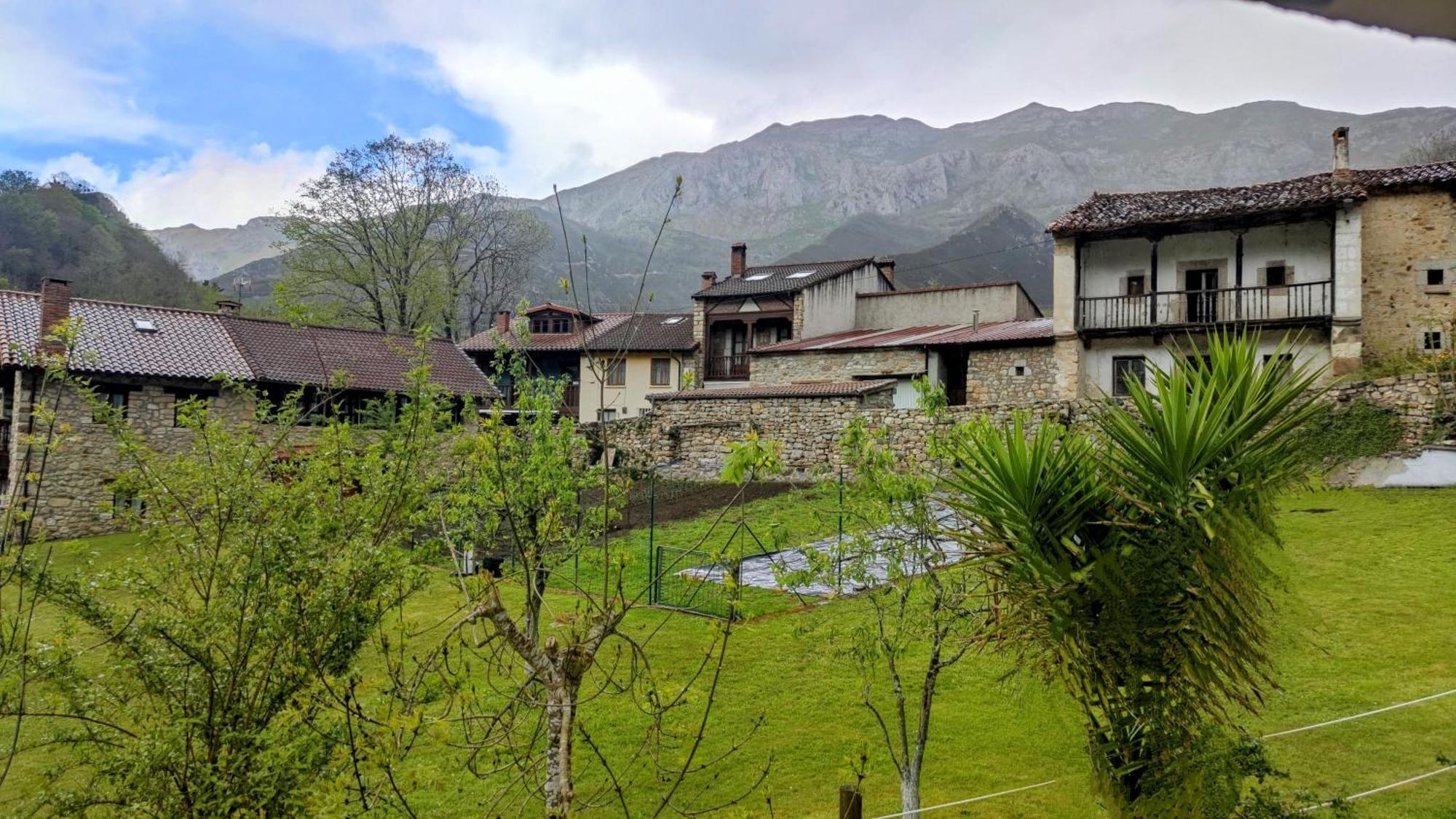 Apartamentos Rurales La Tabla Альес Экстерьер фото